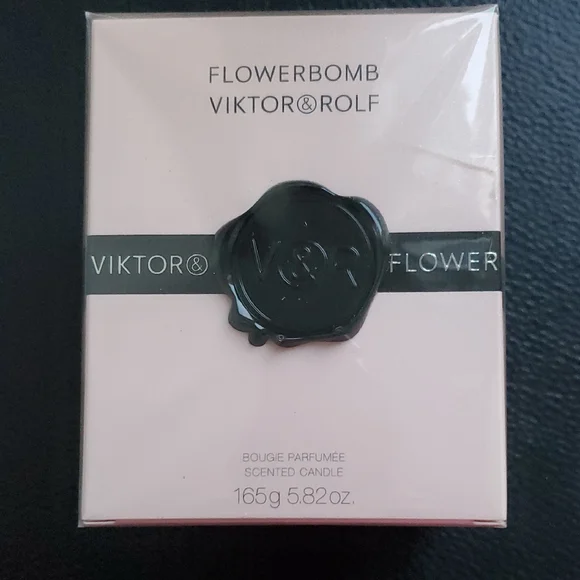 Viktor & Rolf Flowerbomb Pink Scented Candle - Picture 1 of 6